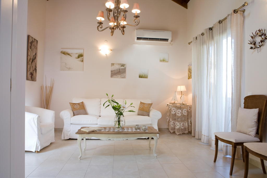 Kores Villas Νυδρί Δωμάτιο φωτογραφία